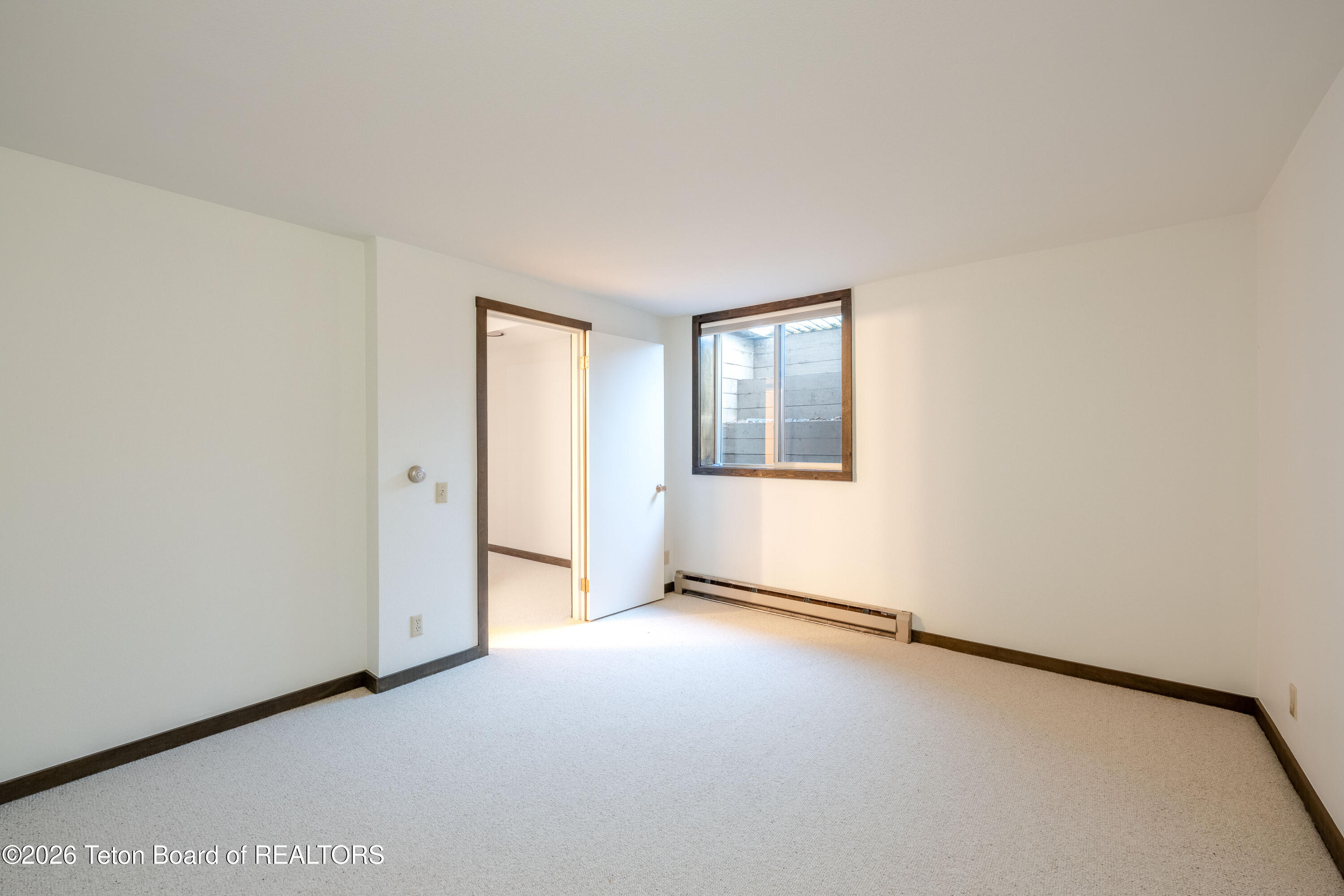 575 E GOLF CREEK 24