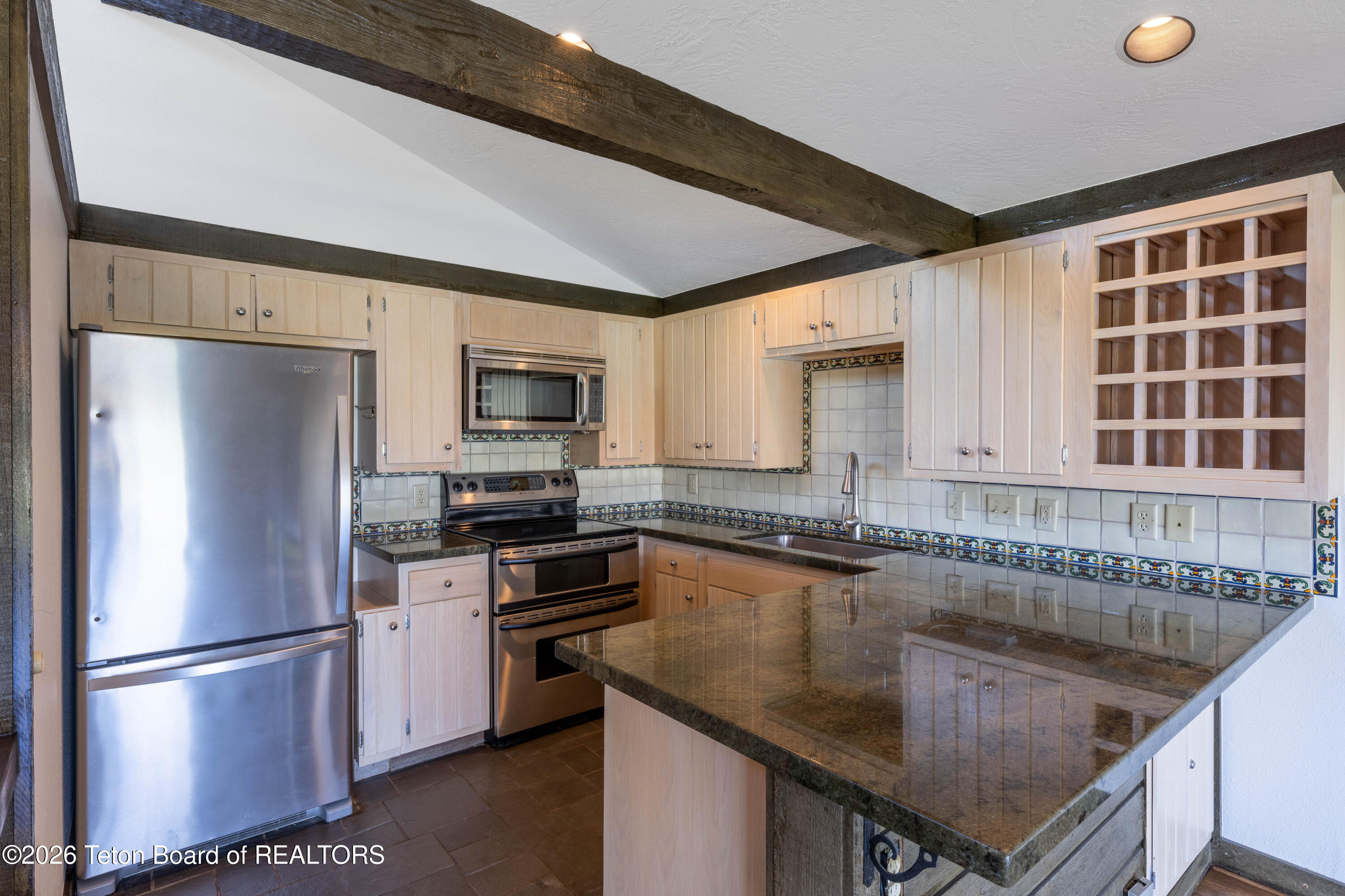 575 E GOLF CREEK 24