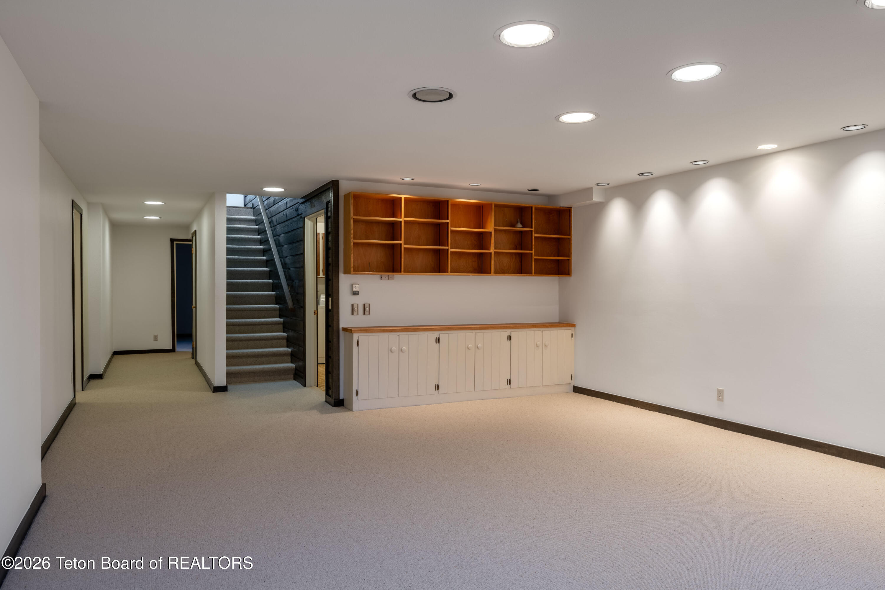 575 E GOLF CREEK 24