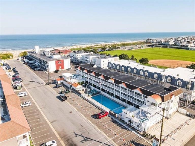 7929 Dune Drive Unit: 104