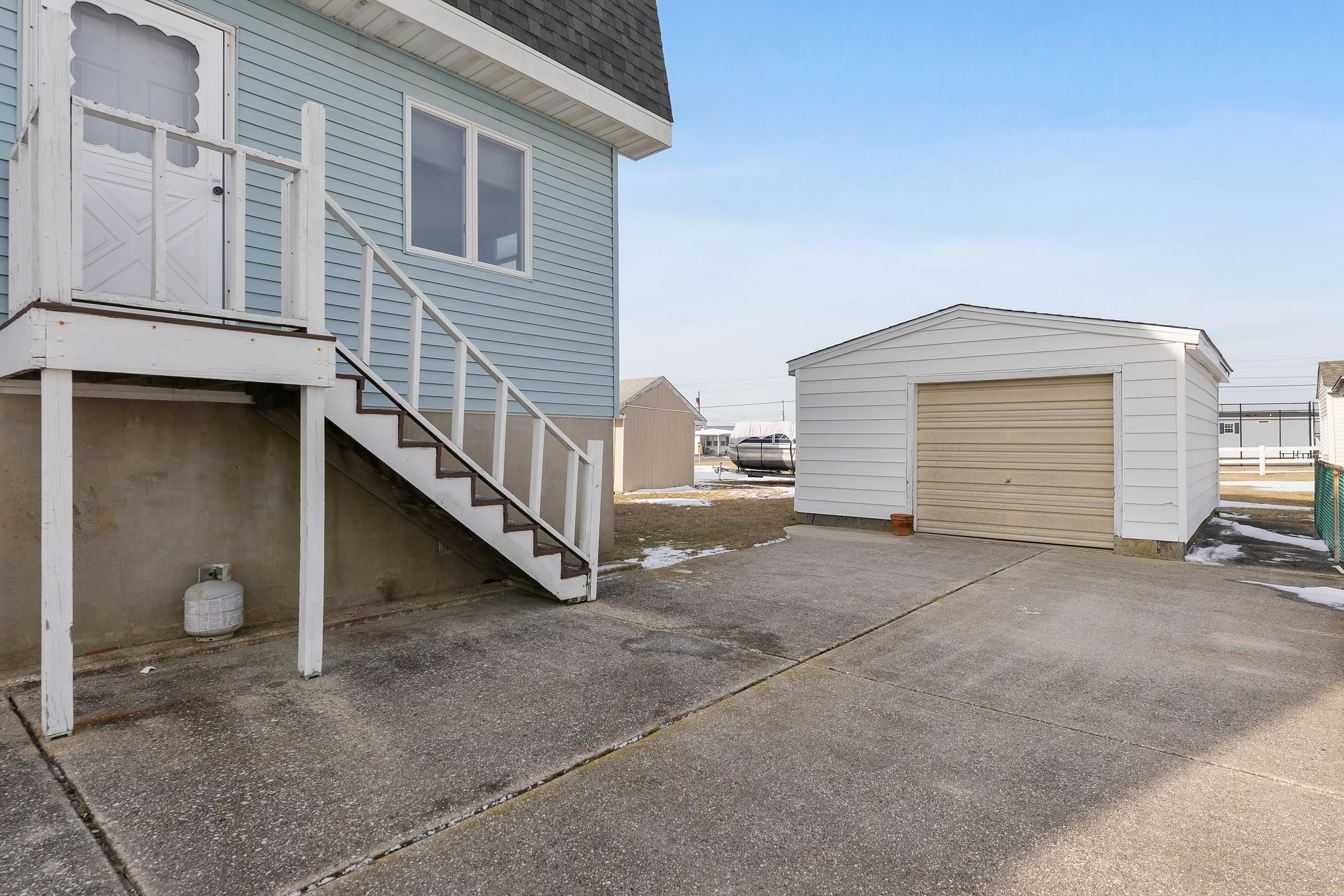 15 Shawcrest Road