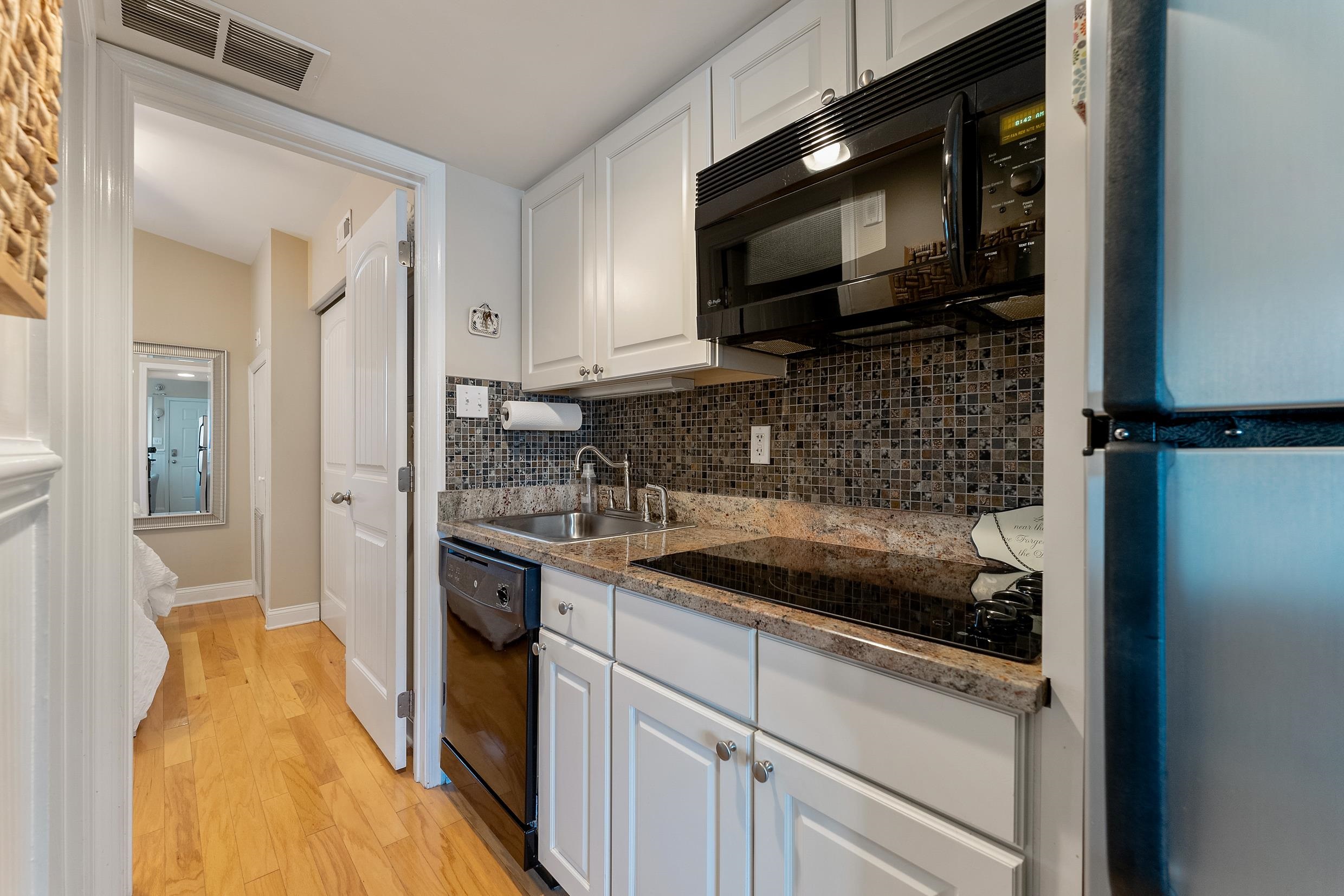 7929 Dune Drive Unit: 304