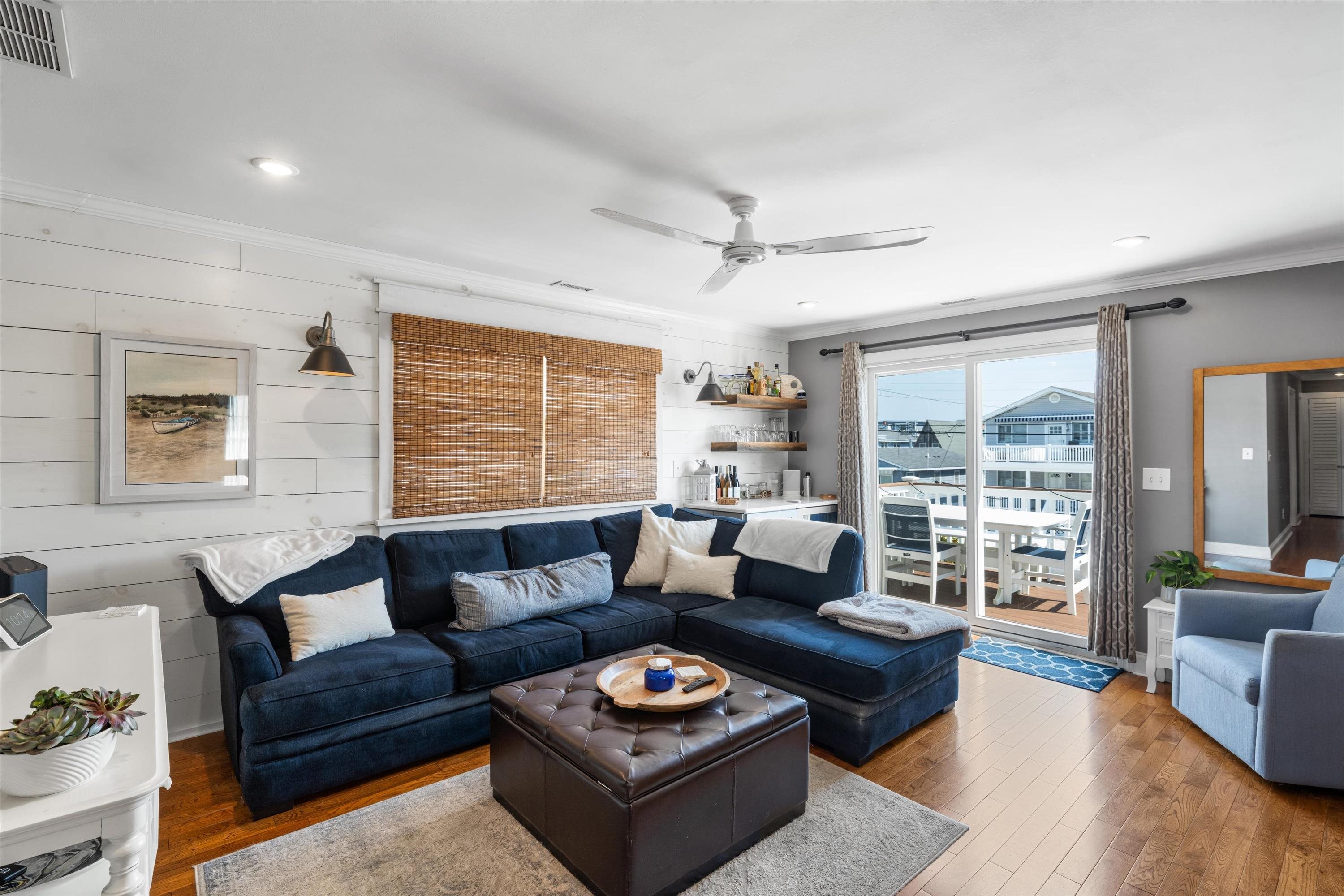 630 21st Street Unit: 2nd Floor