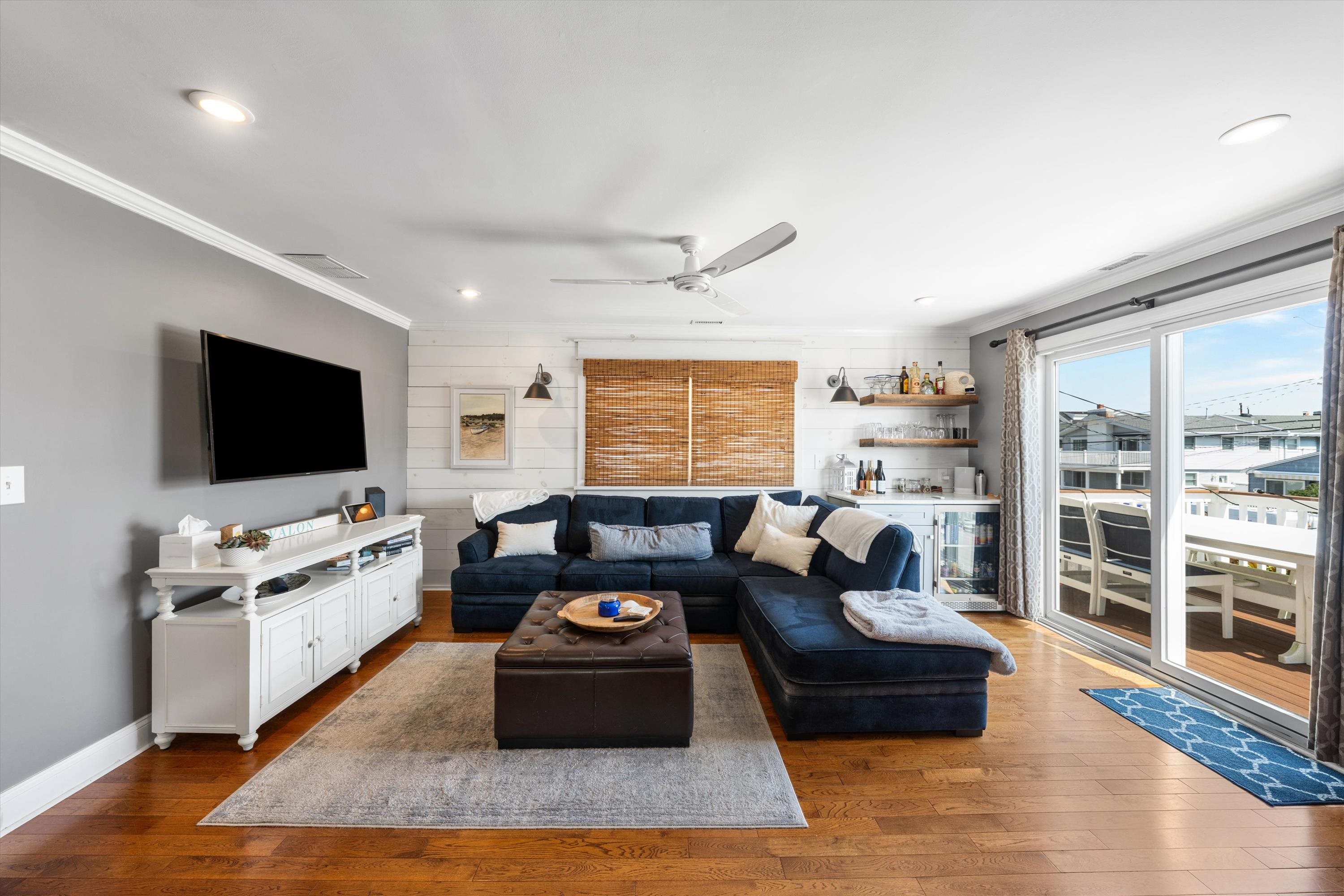 630 21st Street Unit: 2nd Floor