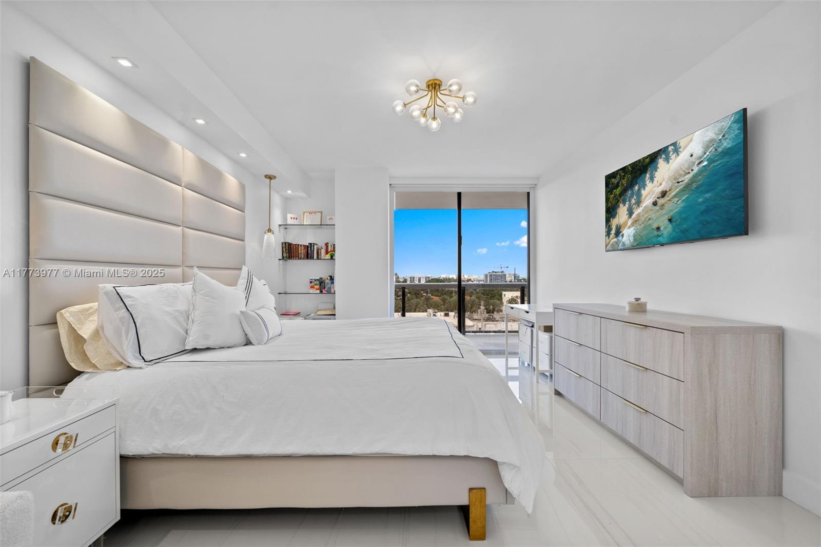 9455 Collins Ave # 703
