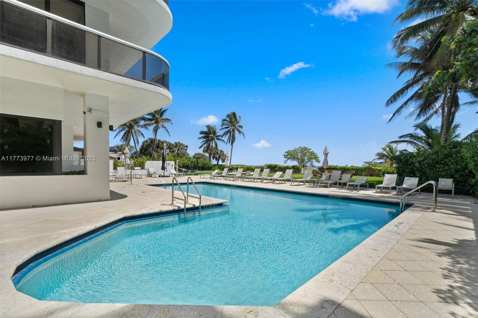 9455 Collins Ave # 703