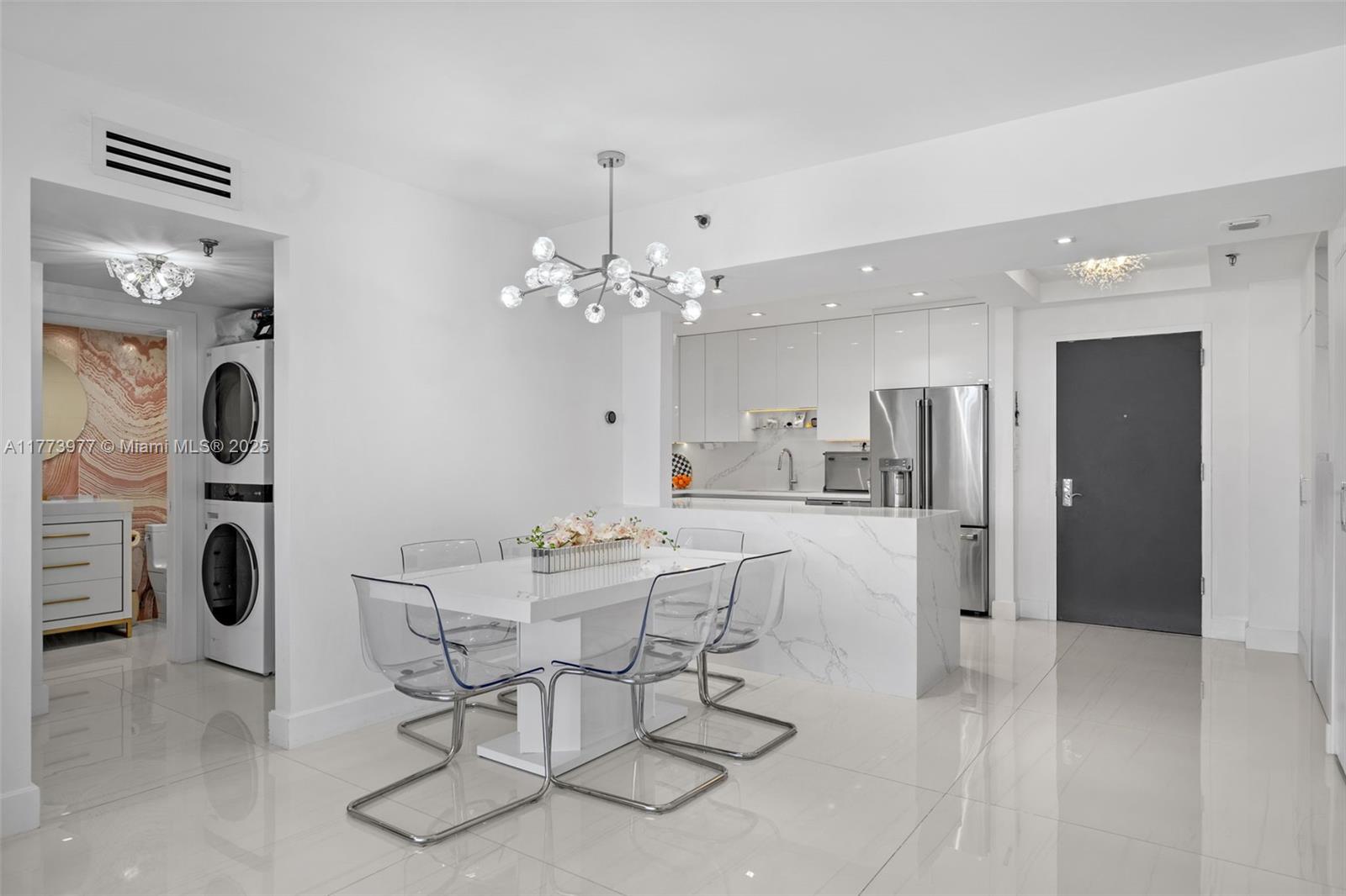 9455 Collins Ave # 703