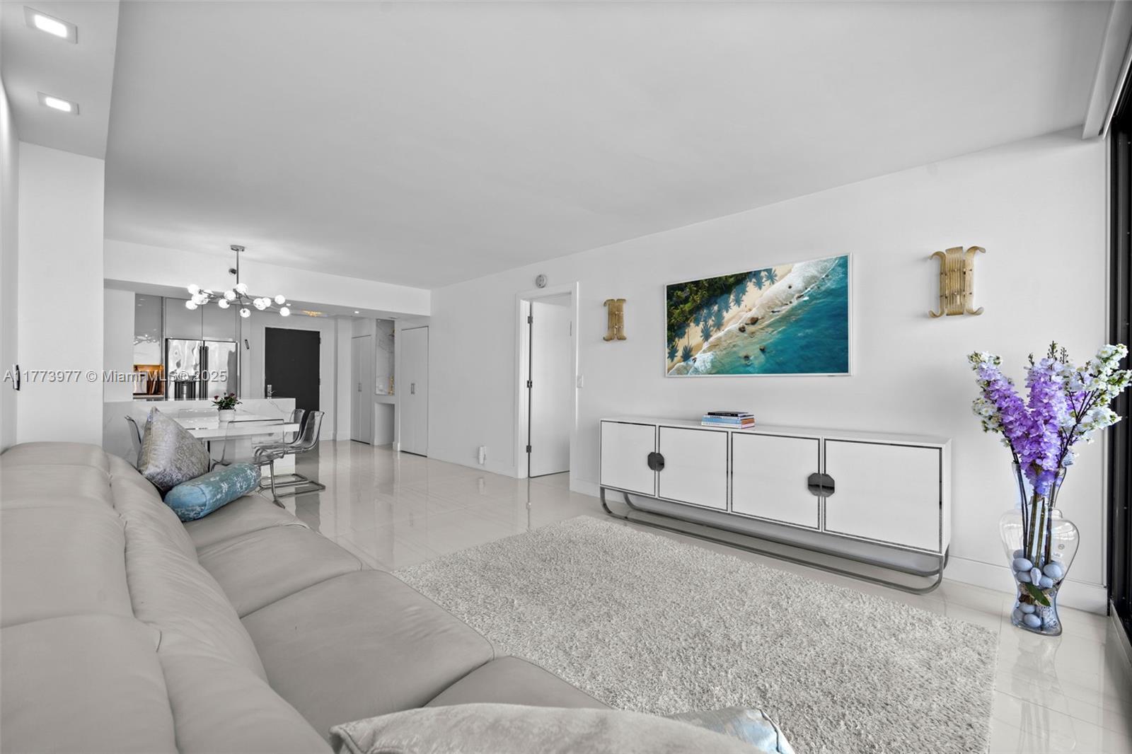 9455 Collins Ave # 703