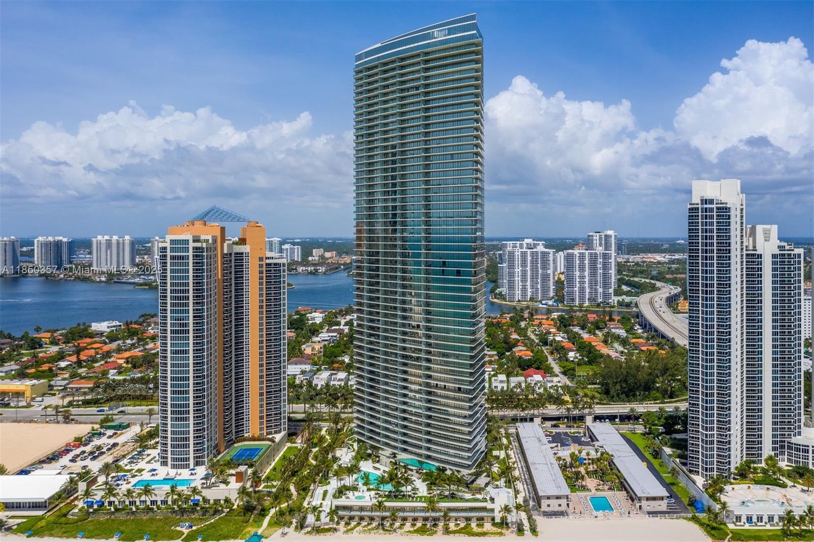 18975 Collins Ave # 1500