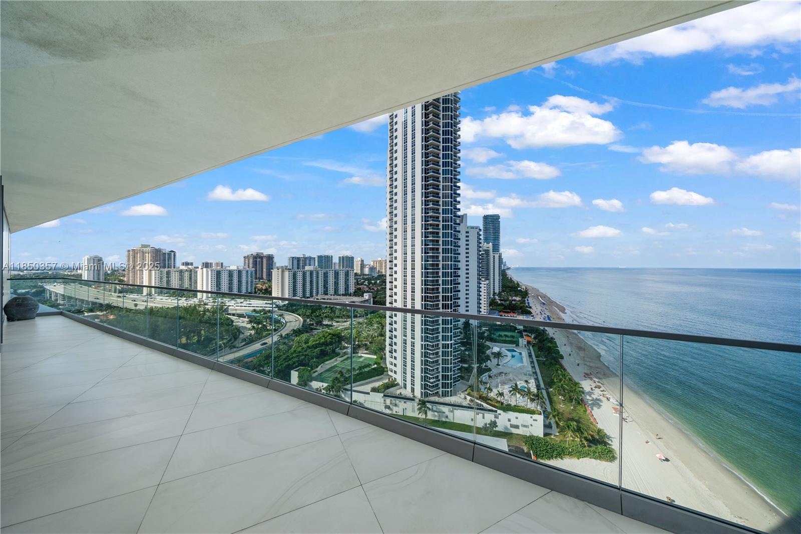 18975 Collins Ave # 1500
