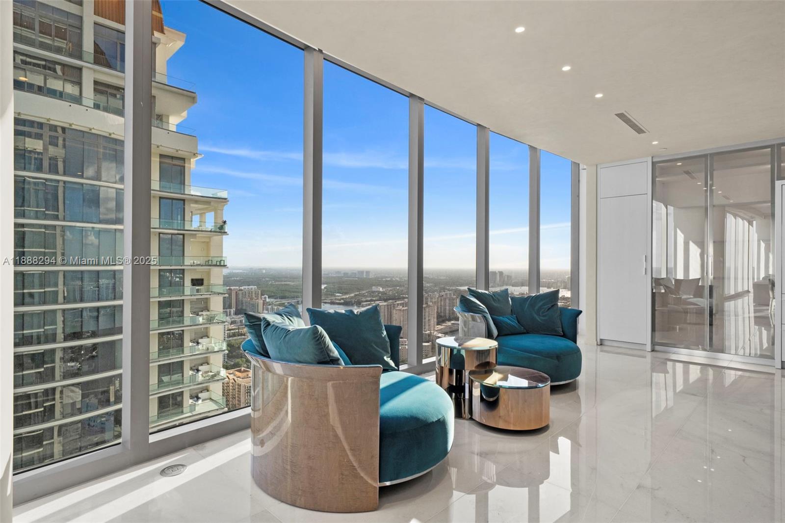 17975 Collins Ave # 4601 Unit: N-4601