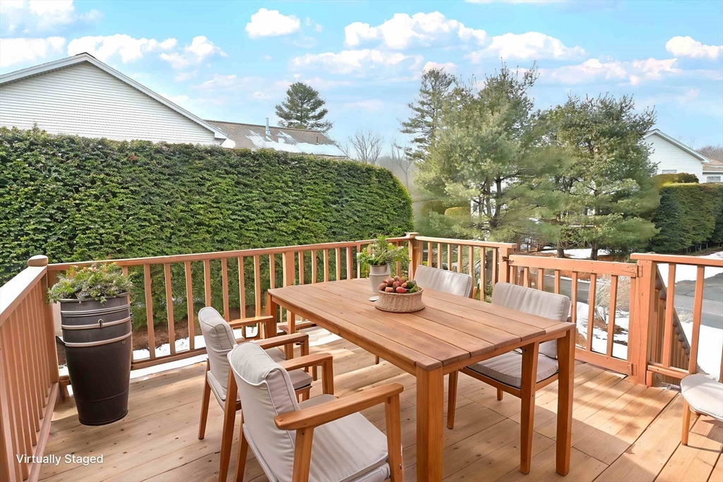 429 Captain Eames Cir # 429