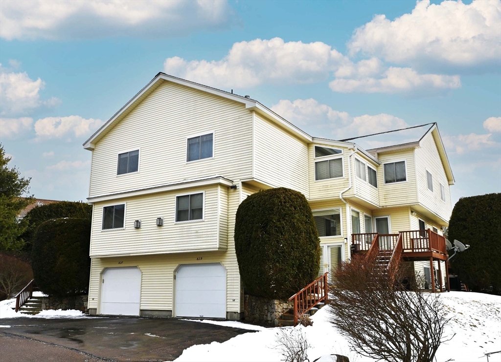 429 Captain Eames Cir # 429
