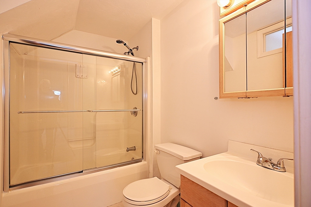 429 Captain Eames Cir # 429