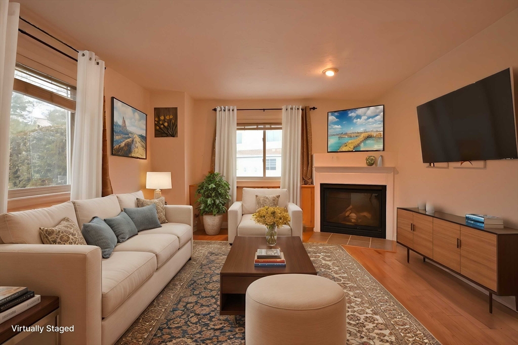 429 Captain Eames Cir # 429