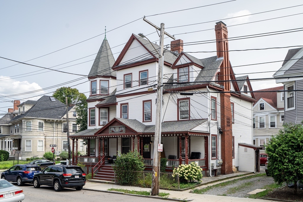53 Gardner St # 1
