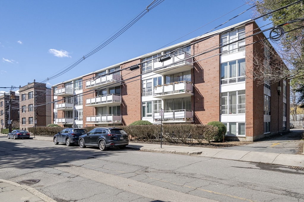 50 Park St # 38