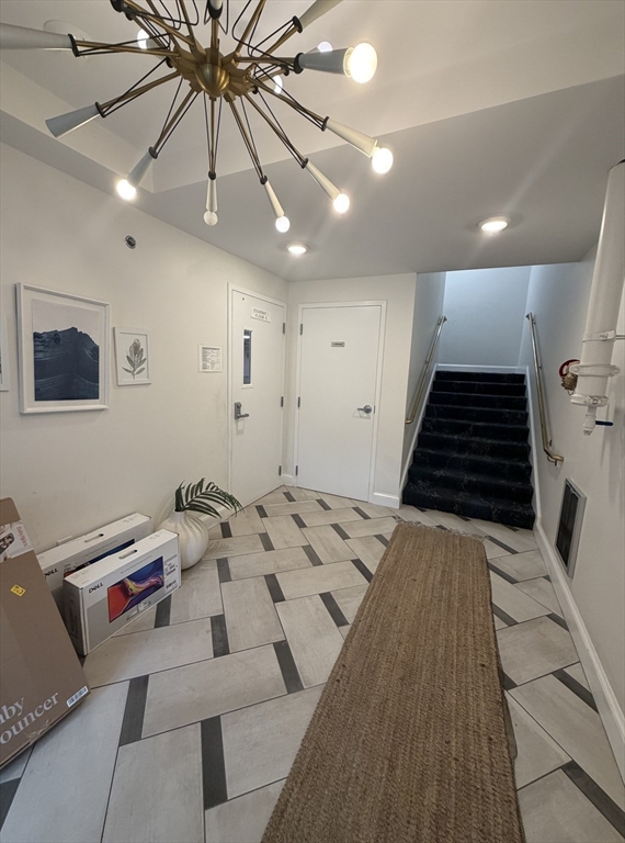 4281 Washington St # 4C