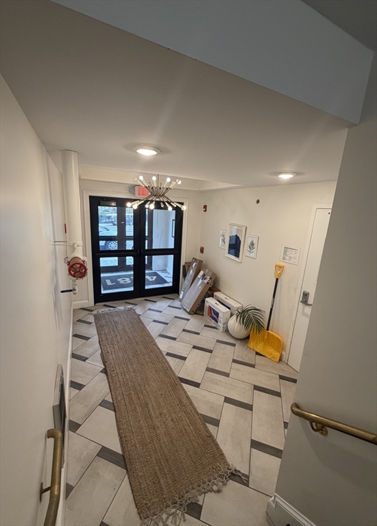 4281 Washington St # 4C