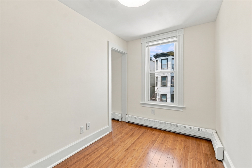 229 Saratoga St # 2