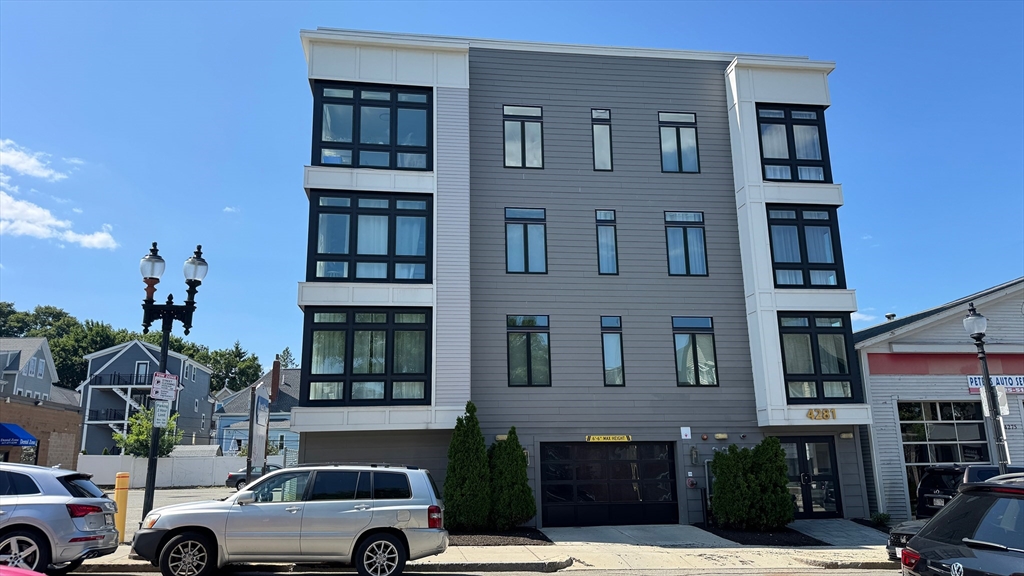 4281 Washington St # 4C