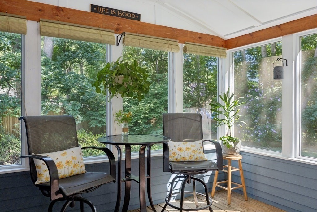 11 Rustic Drive
