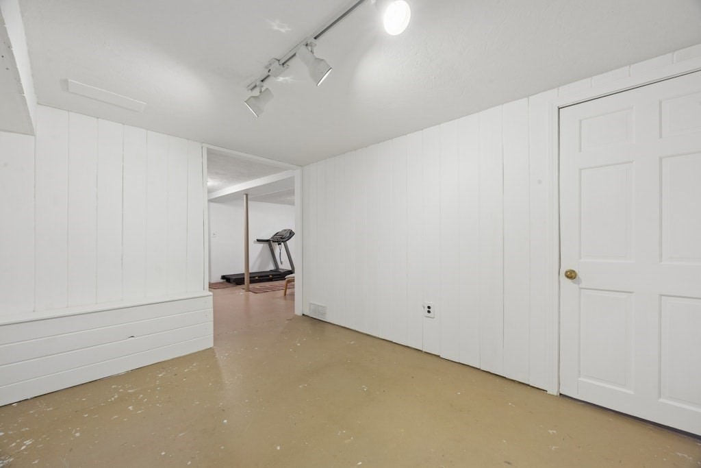 11 Rustic Drive