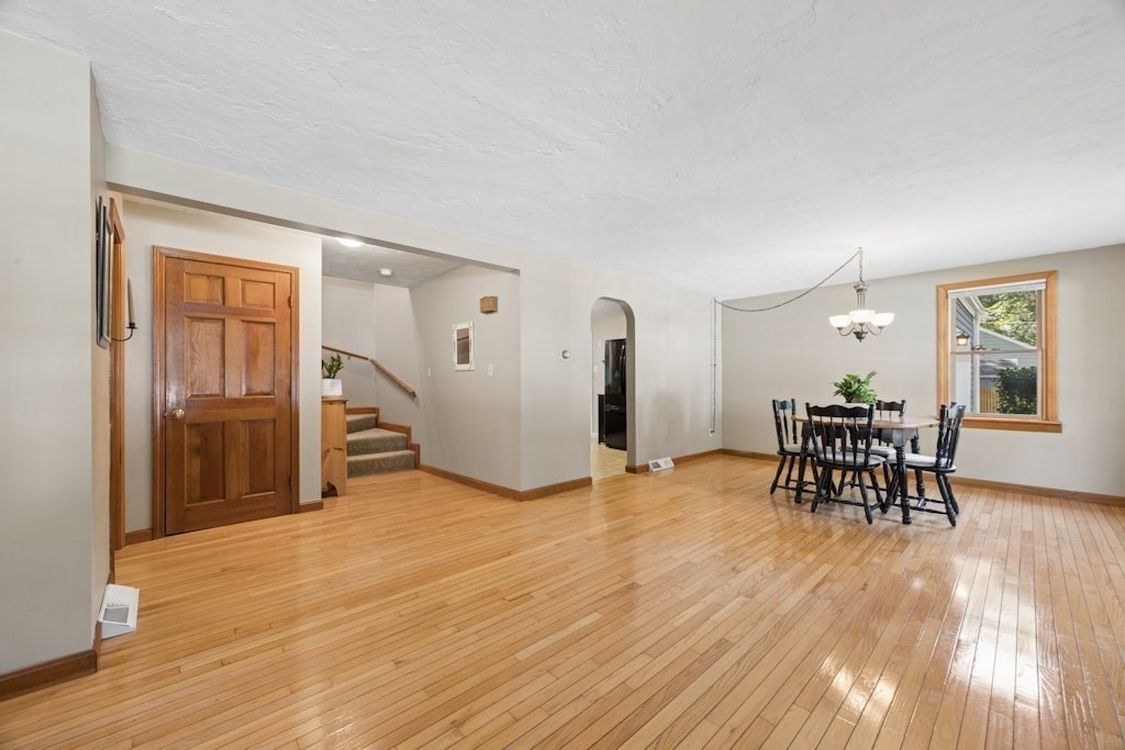 11 Rustic Drive