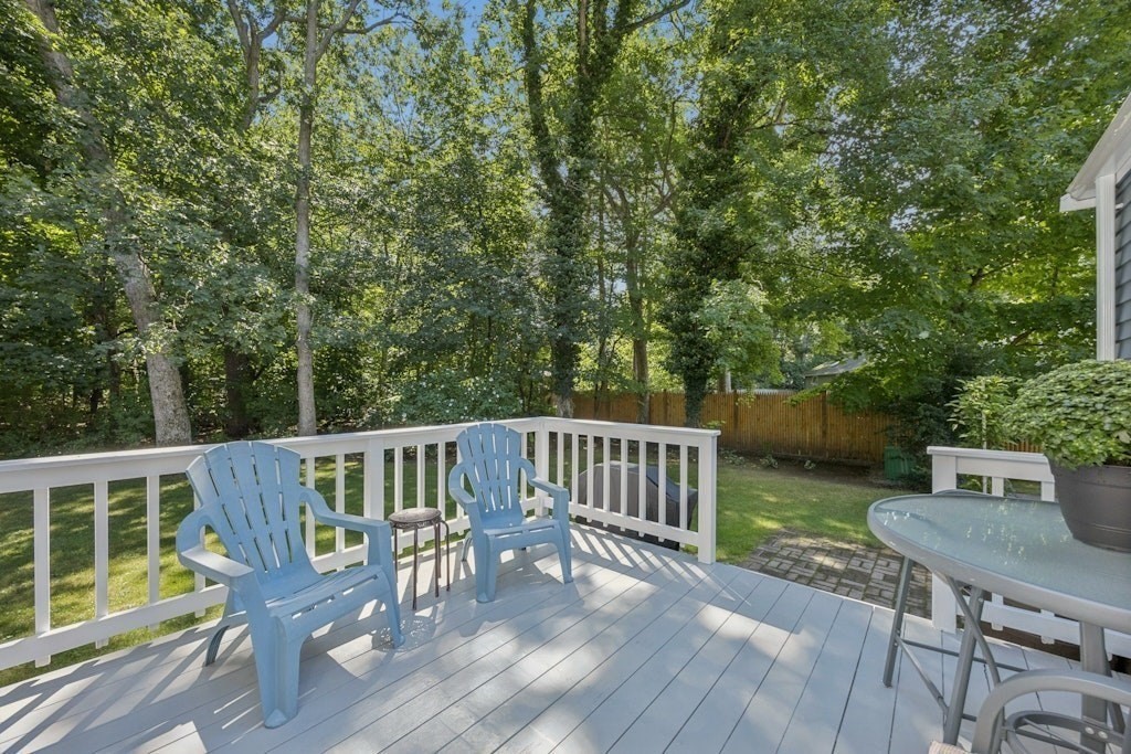 11 Rustic Drive