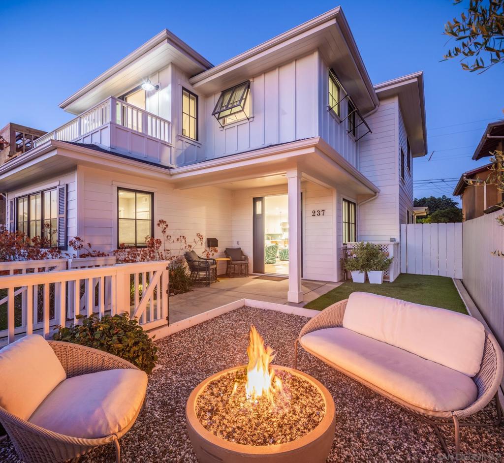 237 La Mesa