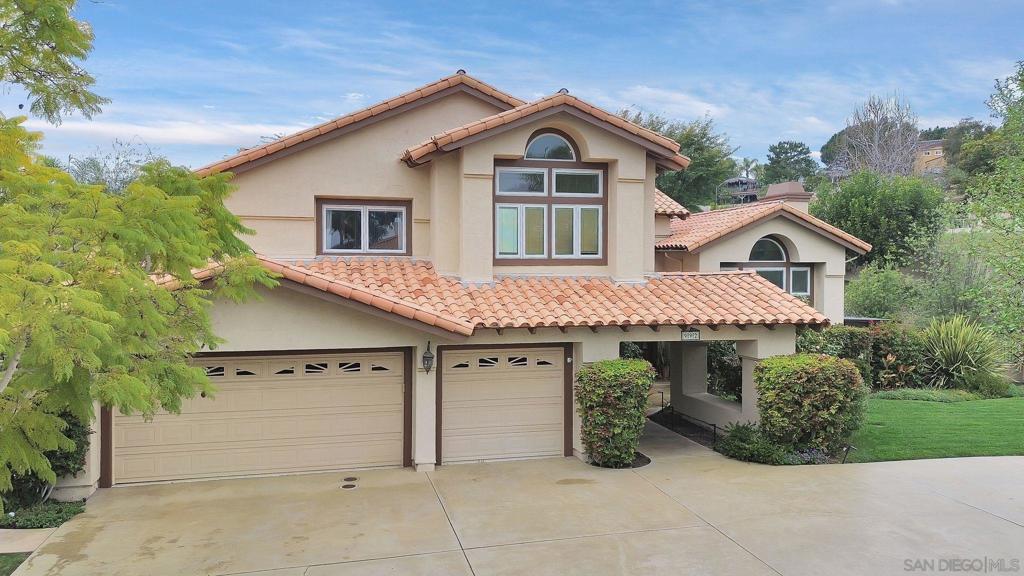 992 Calle Santa Cruz