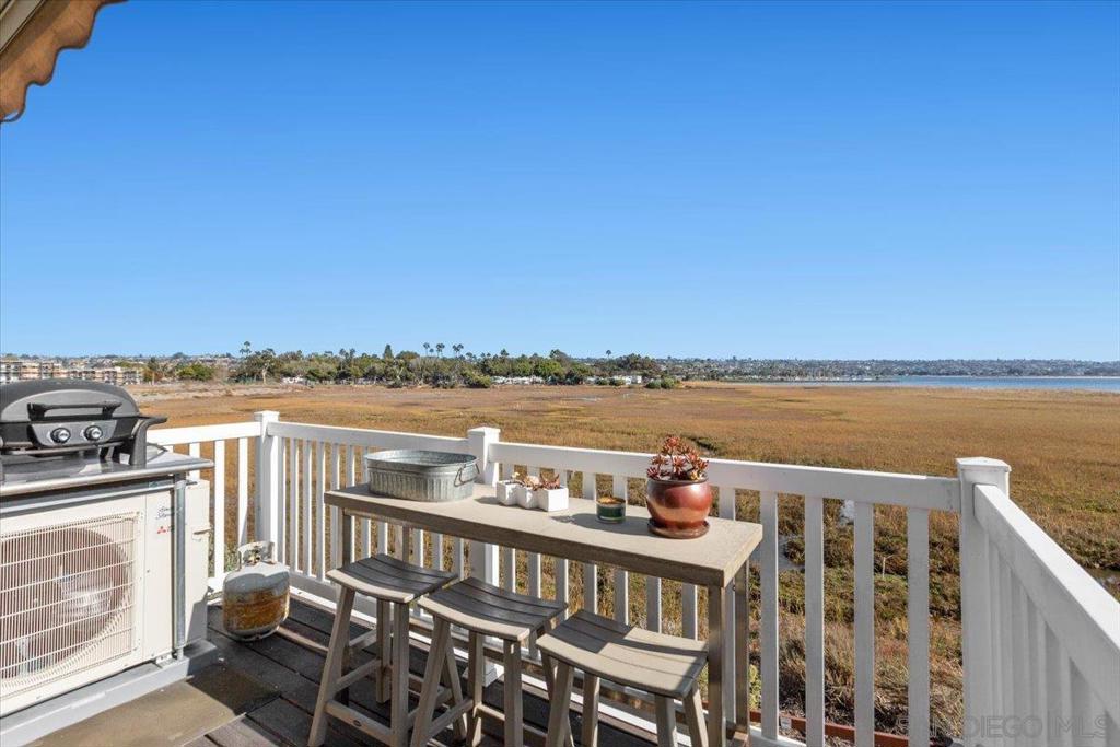 4009 Crown Point Dr 10