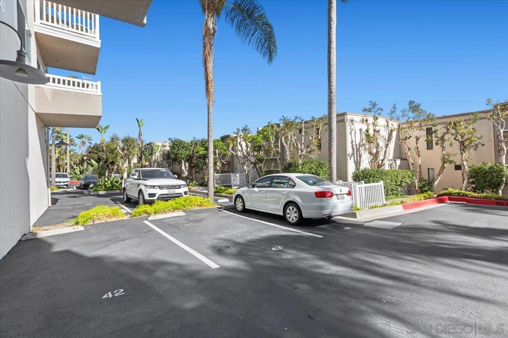 4009 Crown Point Dr 10