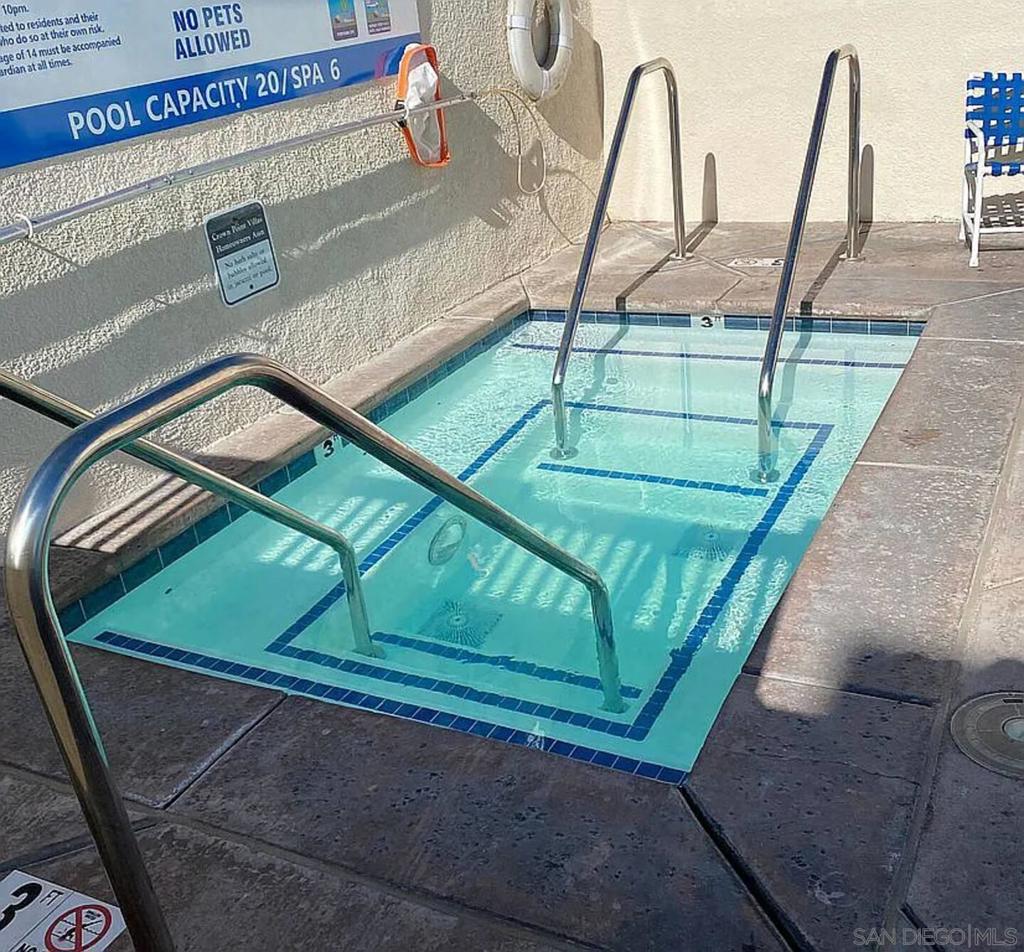 4009 Crown Point Dr 10