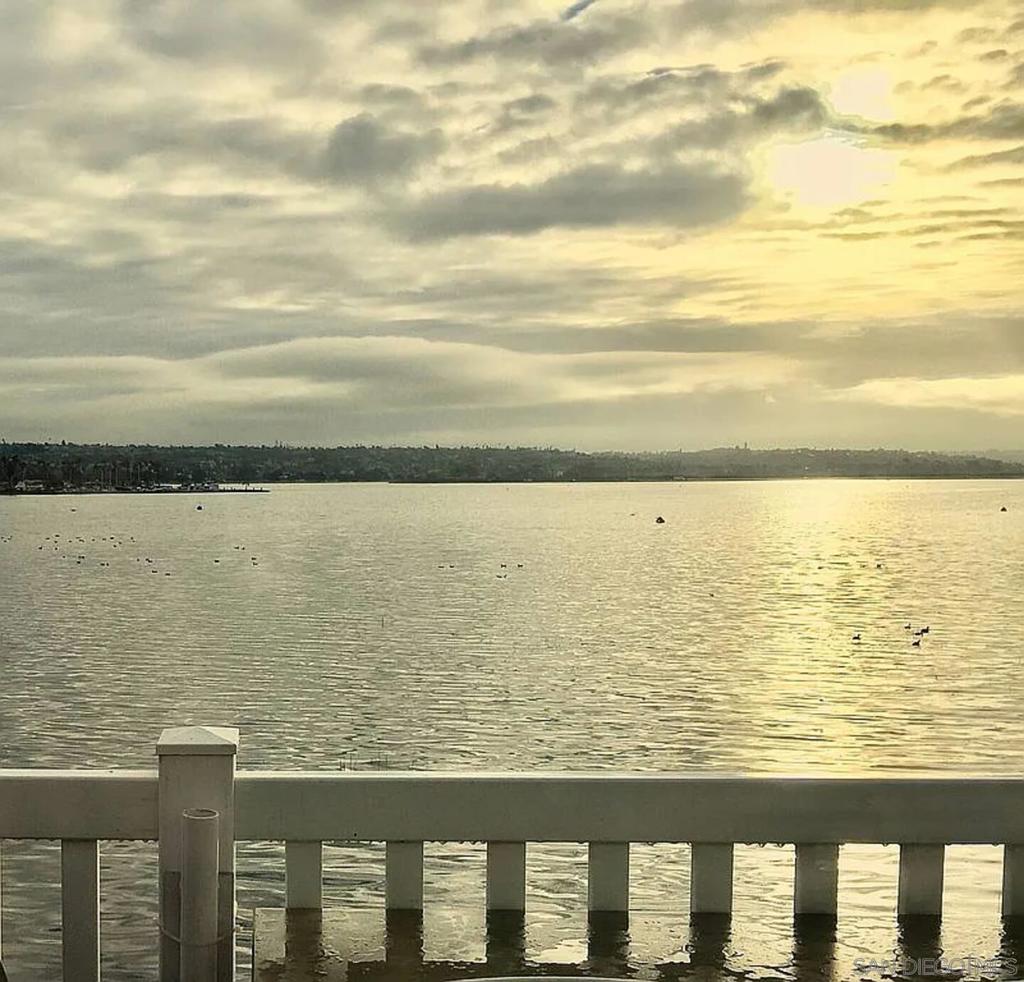 4009 Crown Point Dr 10