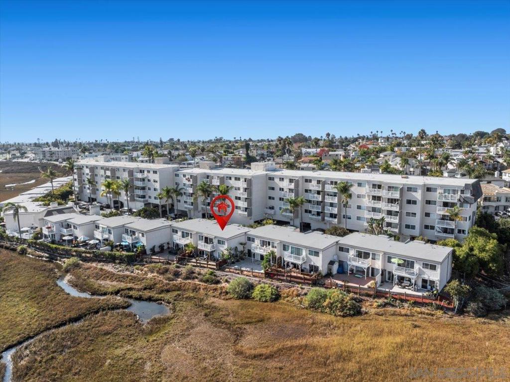 4009 Crown Point Dr 10