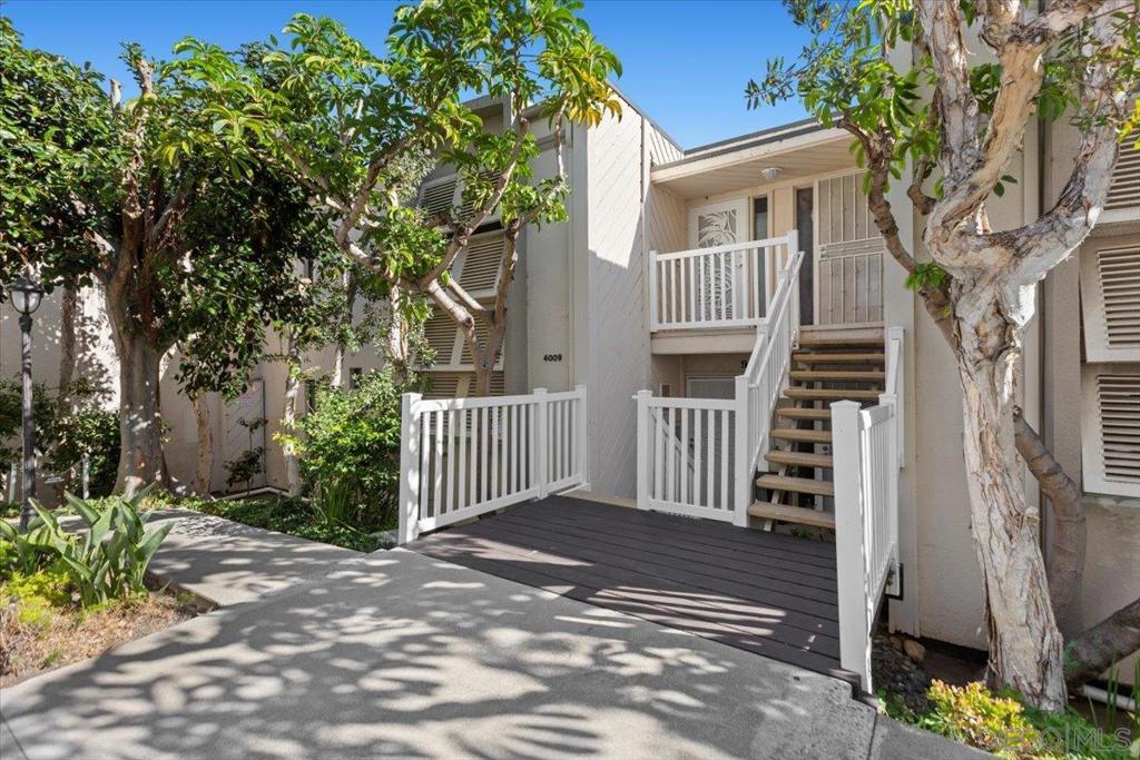 4009 Crown Point Dr 10