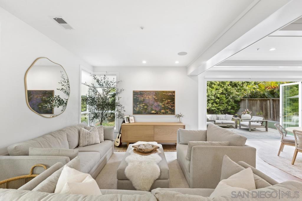 305 La Veta Ave