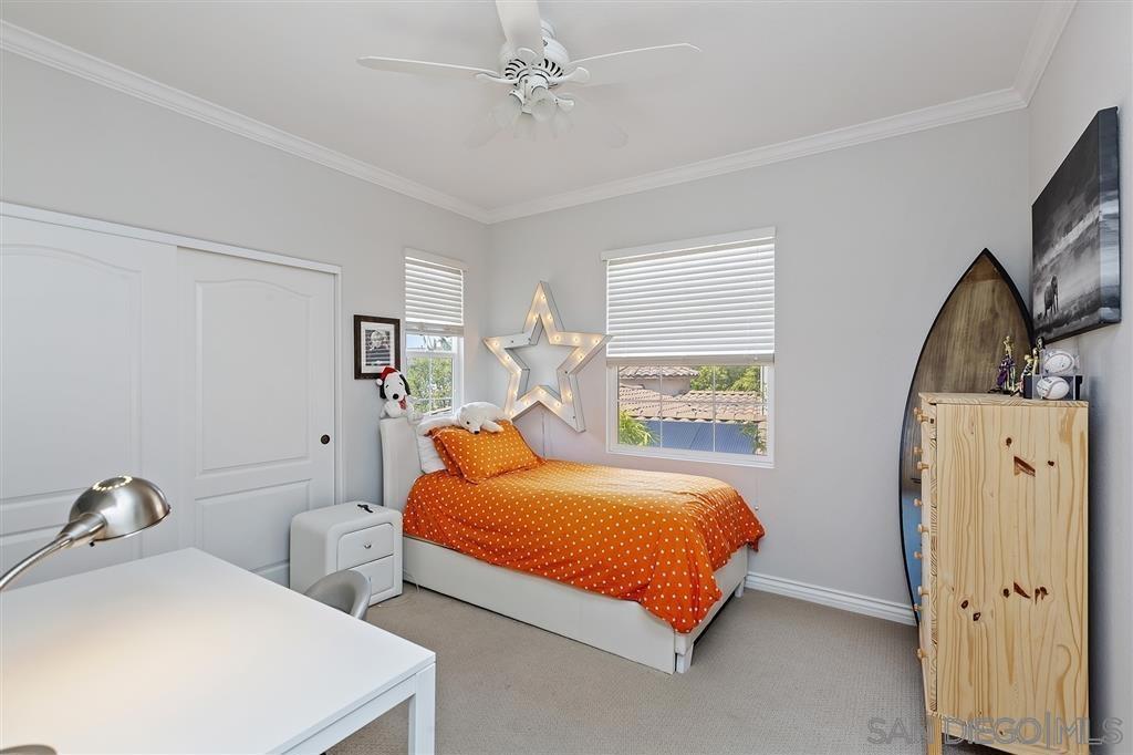 3289 Avenida De Sueno