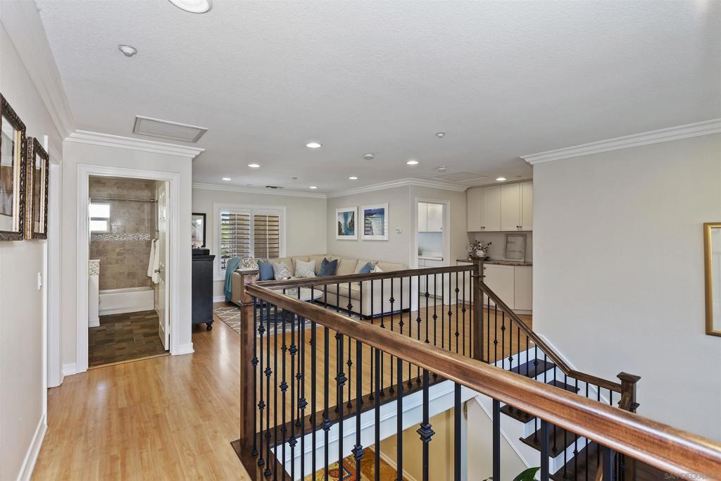 486 Sandalwood Ct