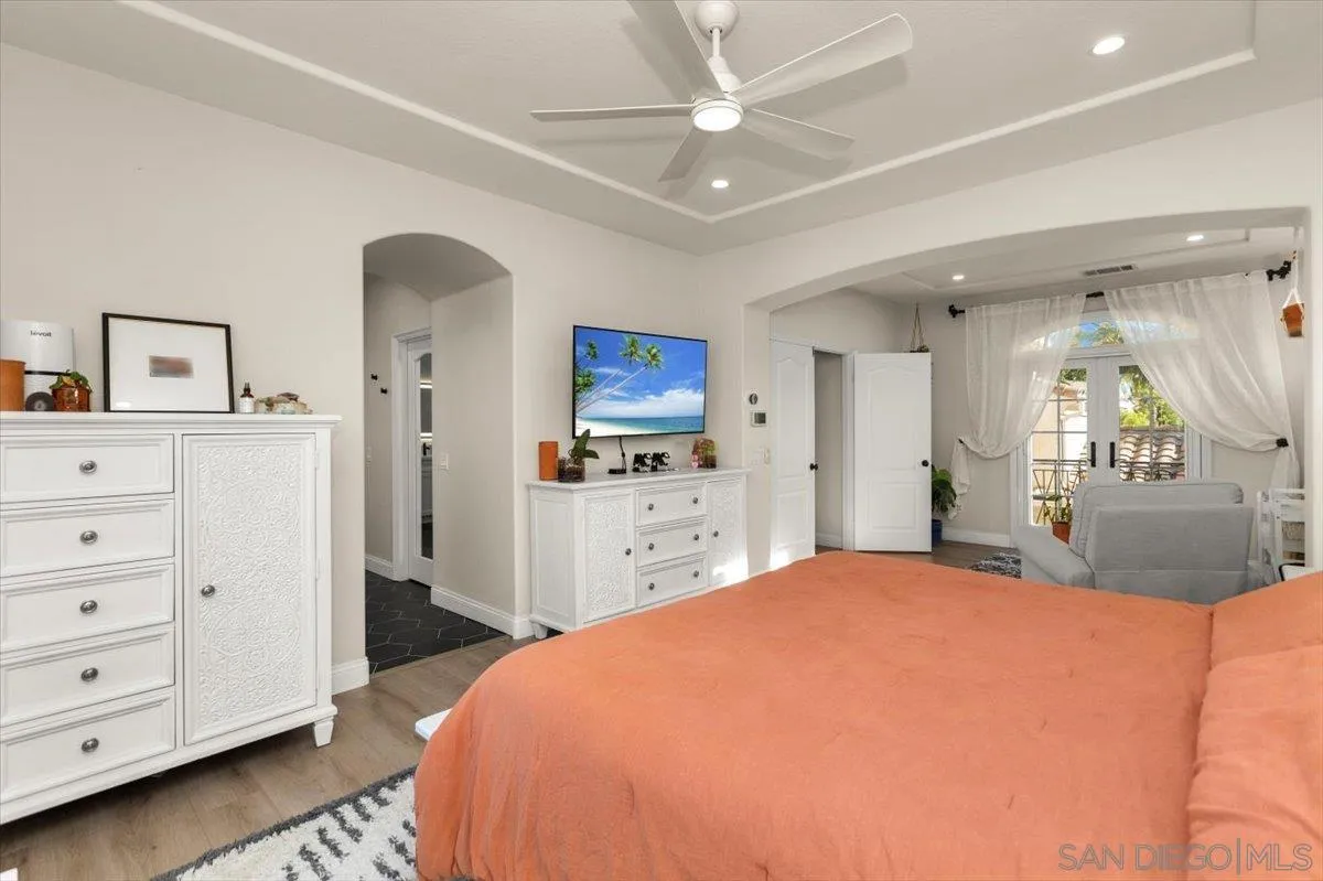 3224 Avenida La Cima