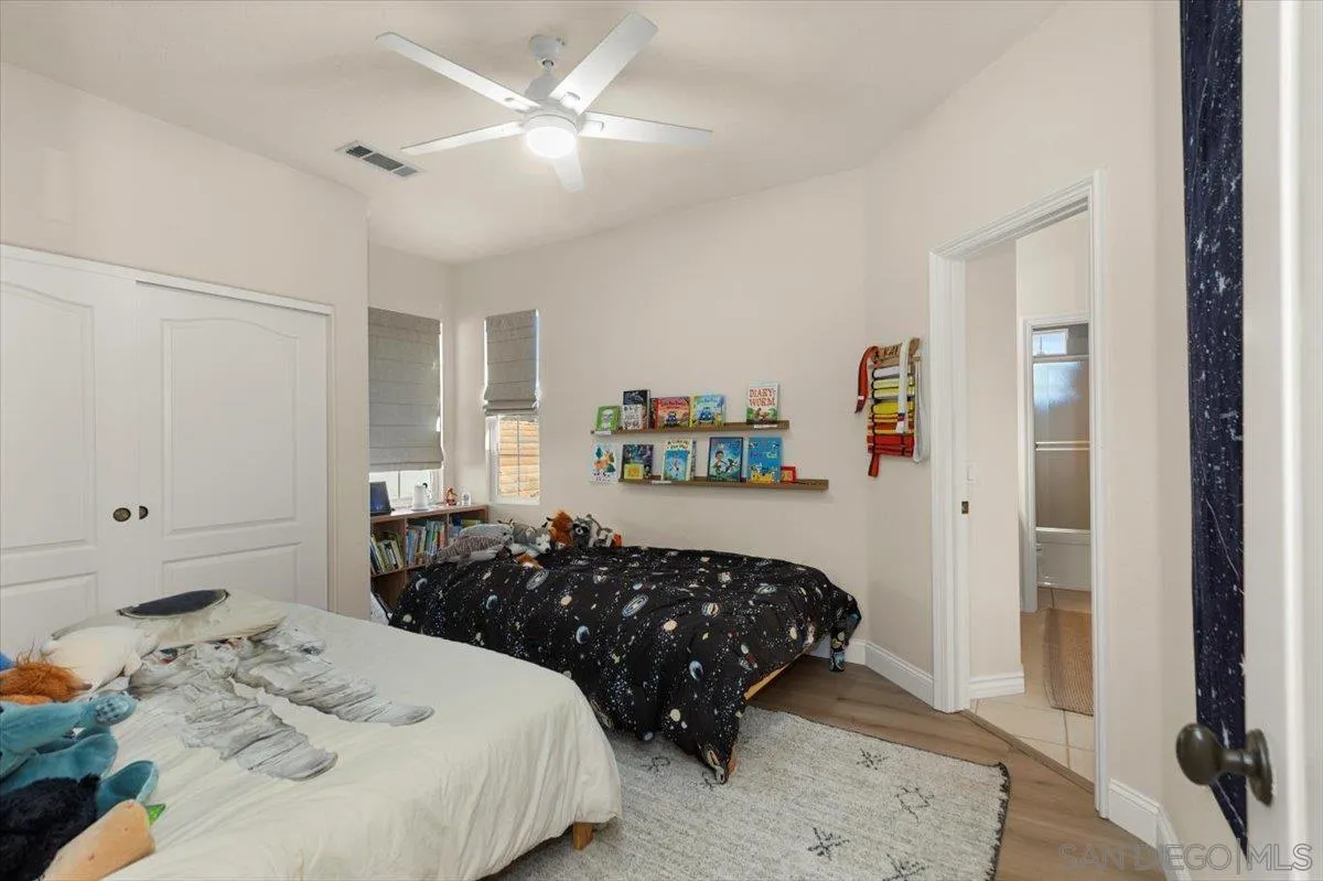 3224 Avenida La Cima