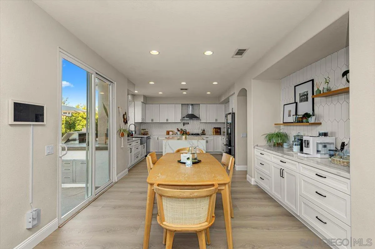 3224 Avenida La Cima