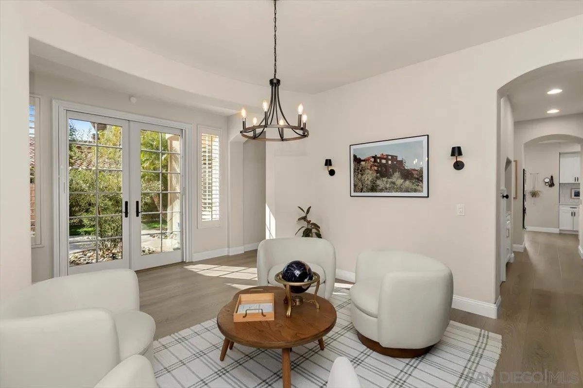 3224 Avenida La Cima