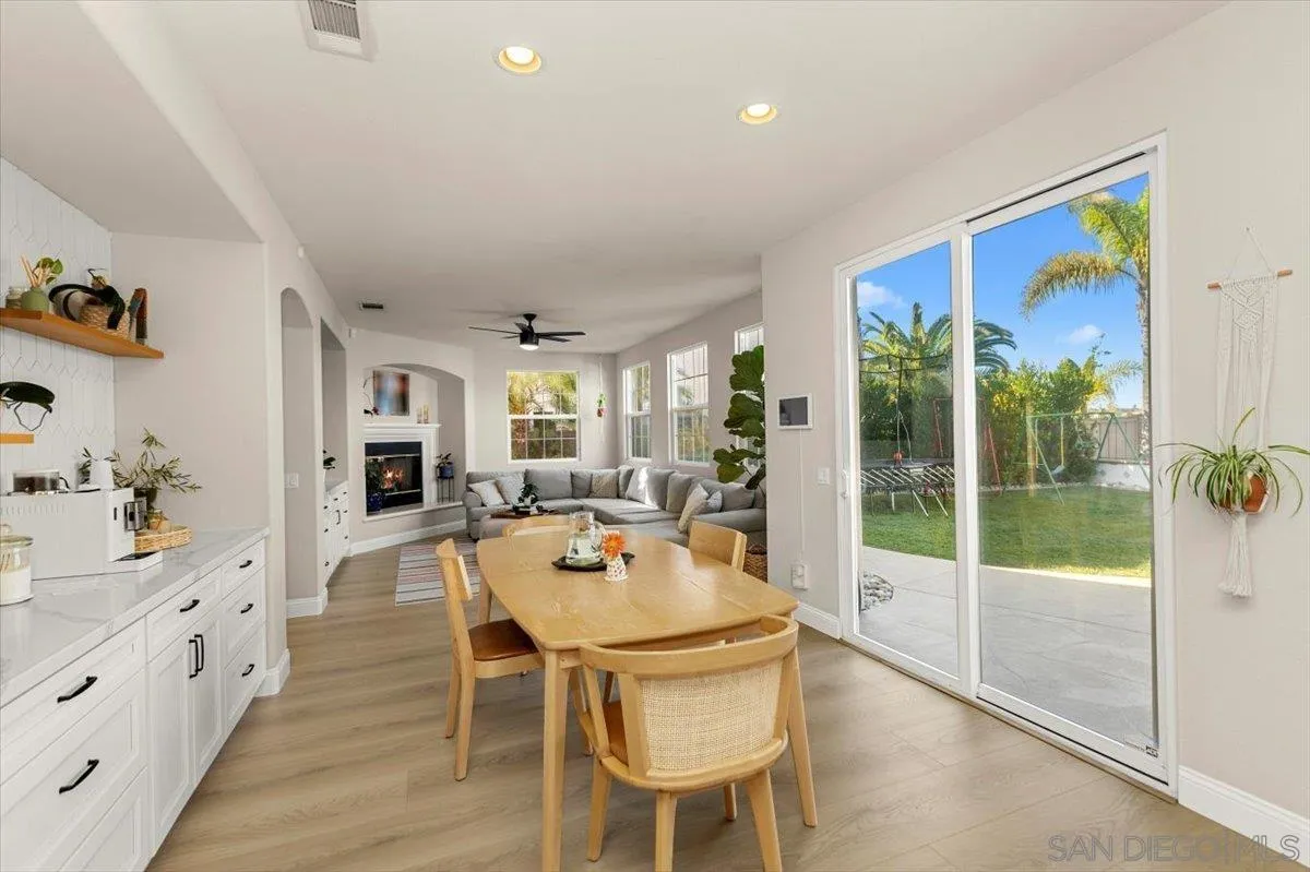 3224 Avenida La Cima