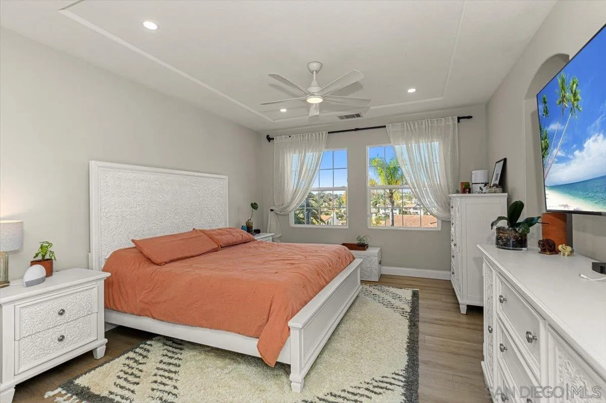 3224 Avenida La Cima