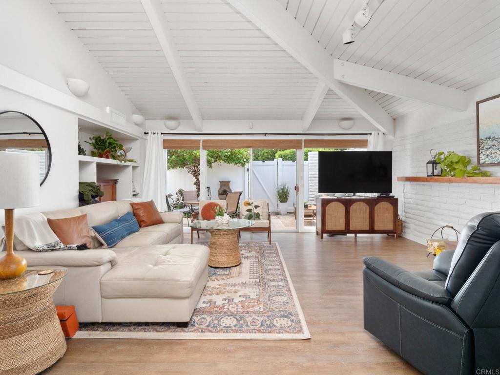 7095 Estrella De Mar Road C