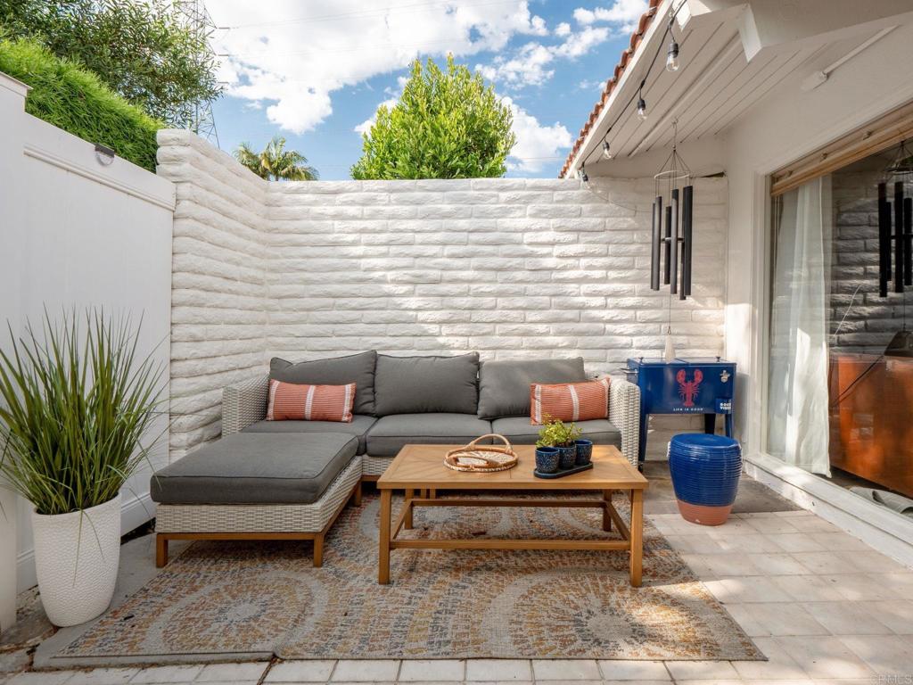 7095 Estrella De Mar Road C