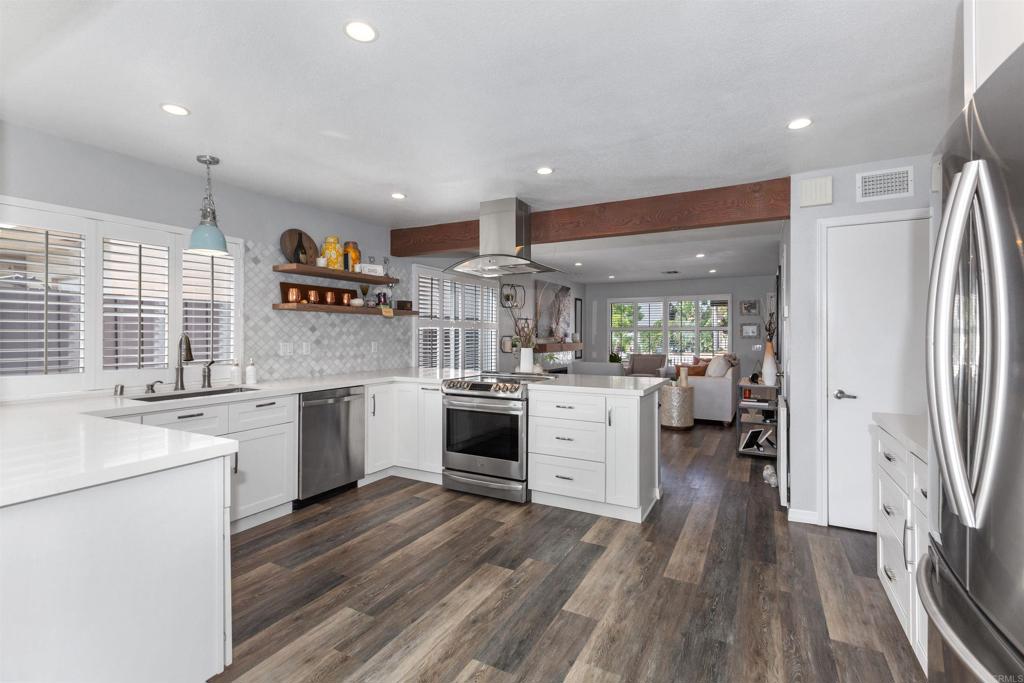 847 Sandcastle Drive