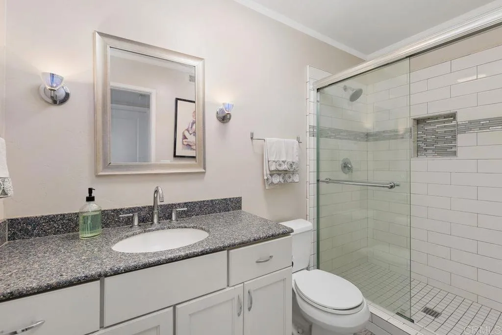 2014 Saliente Way, Carlsbad